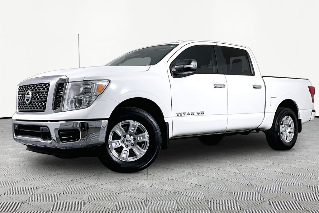  2018 Nissan Titan SV Crew Cab RWD   