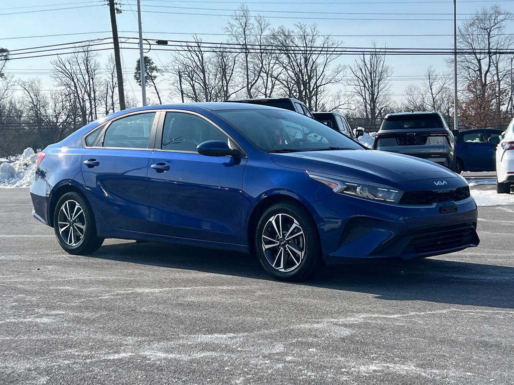 2023 Kia Forte LXS FWD