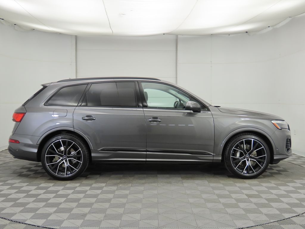 Thumbnail: 2025 Audi Q7 - 4