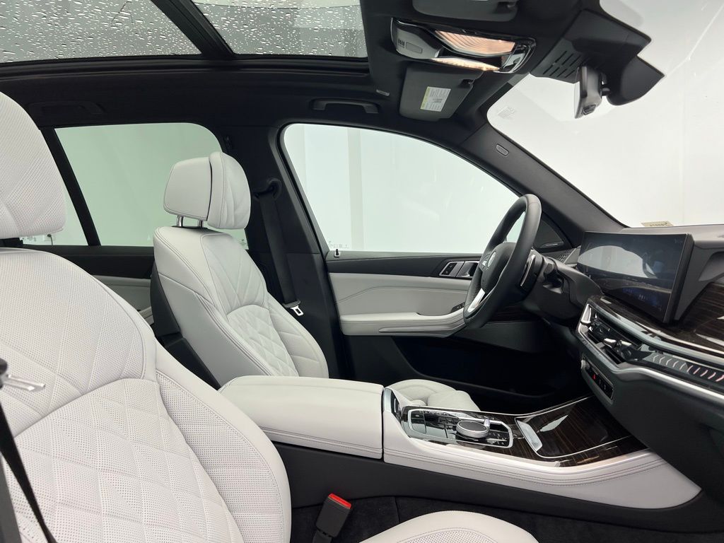 2025 BMW X5 xDrive40i 7