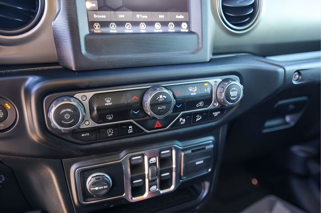 Used Car 2021 Jeep Wrangler  Unlimited Sport S For Sale Under $25,000 In Austin, Texas