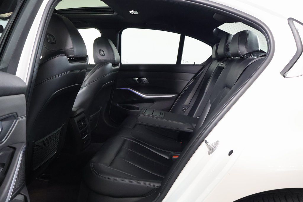 Thumbnail: 2019 BMW 3 Series - 11