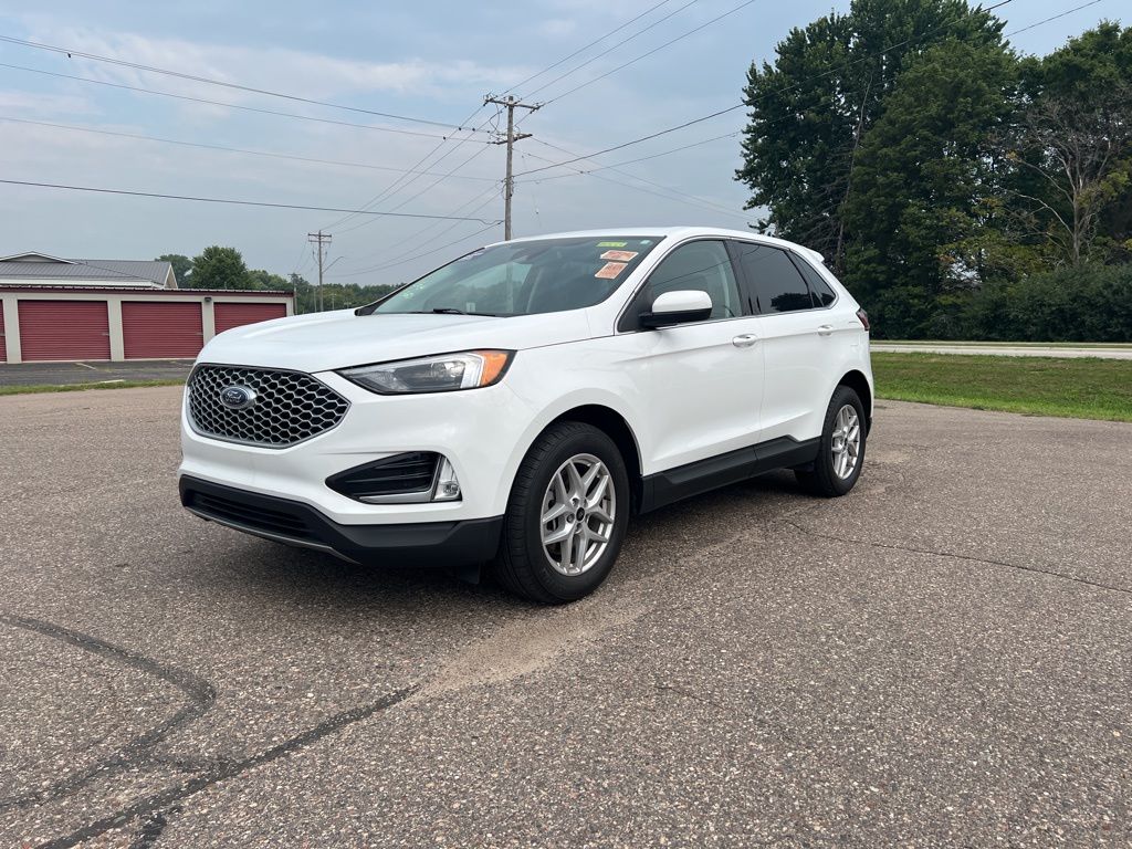 2023 Ford Edge