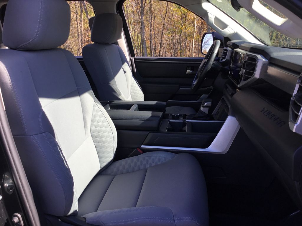 Thumbnail: 2024 Toyota Tundra - 13