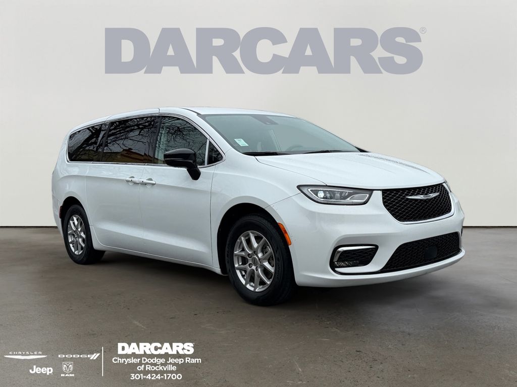 2024 Chrysler Pacifica Touring L FWD