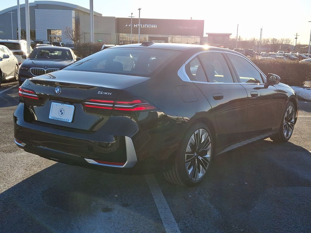 2025 BMW 5 Series 530i xDrive 4