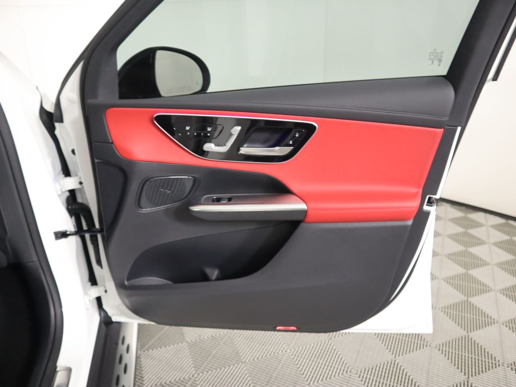 Thumbnail: 2026 Mercedes-Benz GLC - 27