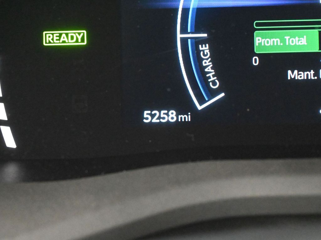 Used 2026 Wind Chill Pearl Toyota SE image 31