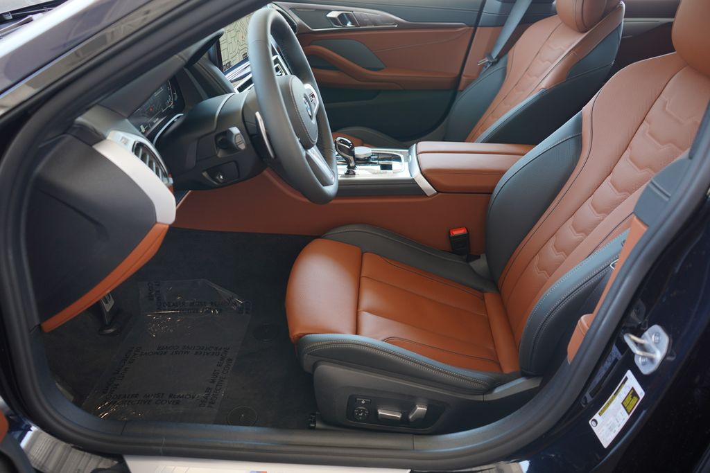 2025 BMW 8 Series  10