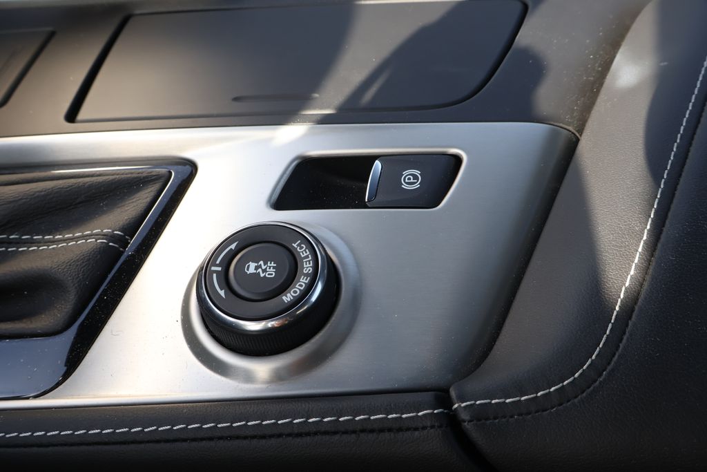 Thumbnail: 2016 Chevrolet Corvette - 27