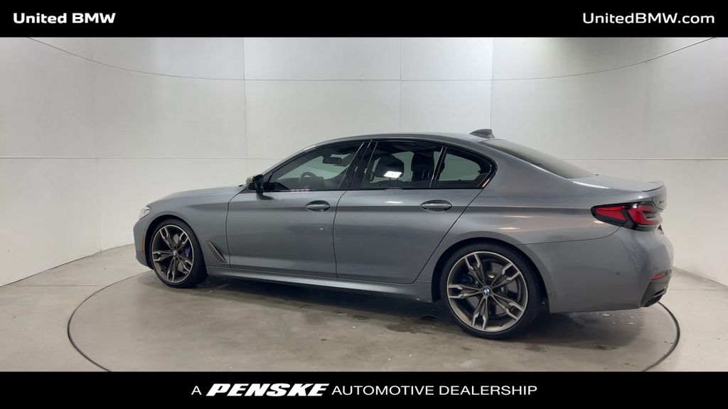 Thumbnail: 2023 BMW 5 Series - 6