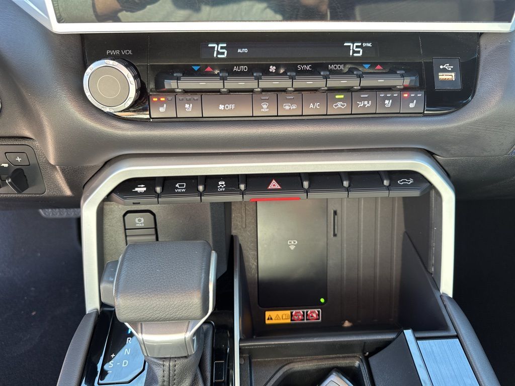 Used Car 2025 Toyota Tundra Hybrid  Platinum For Sale Under $60,000 In Austin, Texas