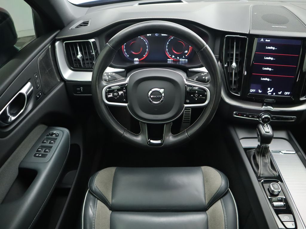 Thumbnail: 2021 Volvo XC60 - 10