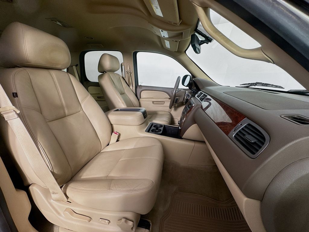 Used Car 2014 Chevrolet Tahoe  Lt For Sale Under $15,000 In Austin, Texas