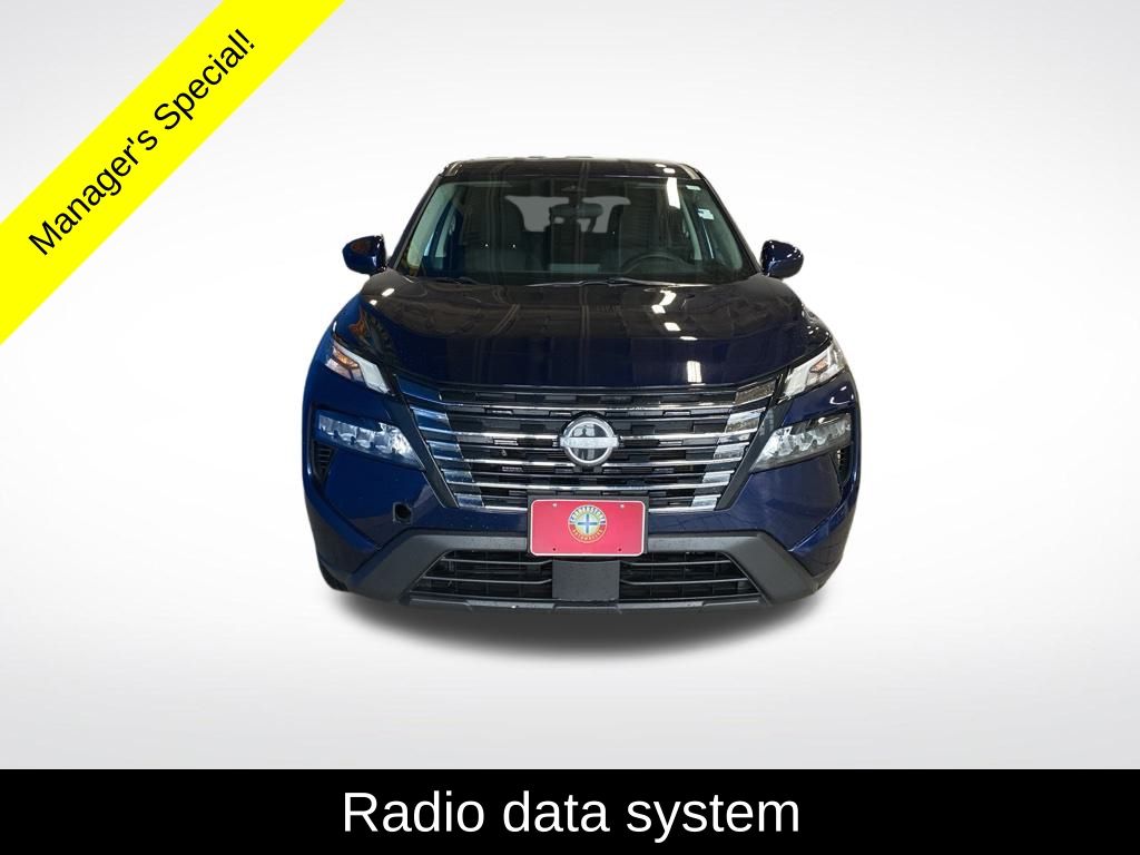 Used 2024 Blue Nissan SV image 3
