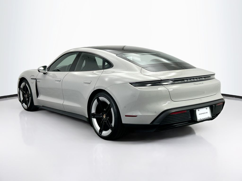 Thumbnail: 2026 Porsche Taycan - 3