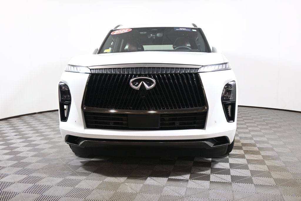 Thumbnail: 2026 INFINITI QX80 - 10