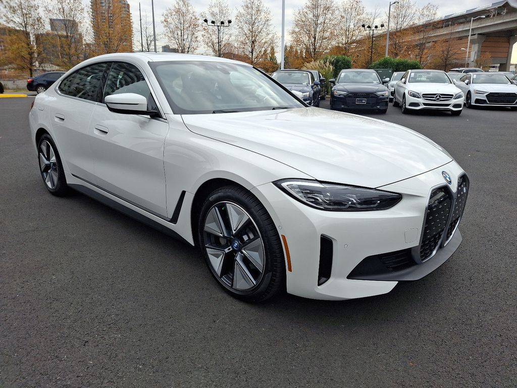 2024 BMW i4 eDrive35 3