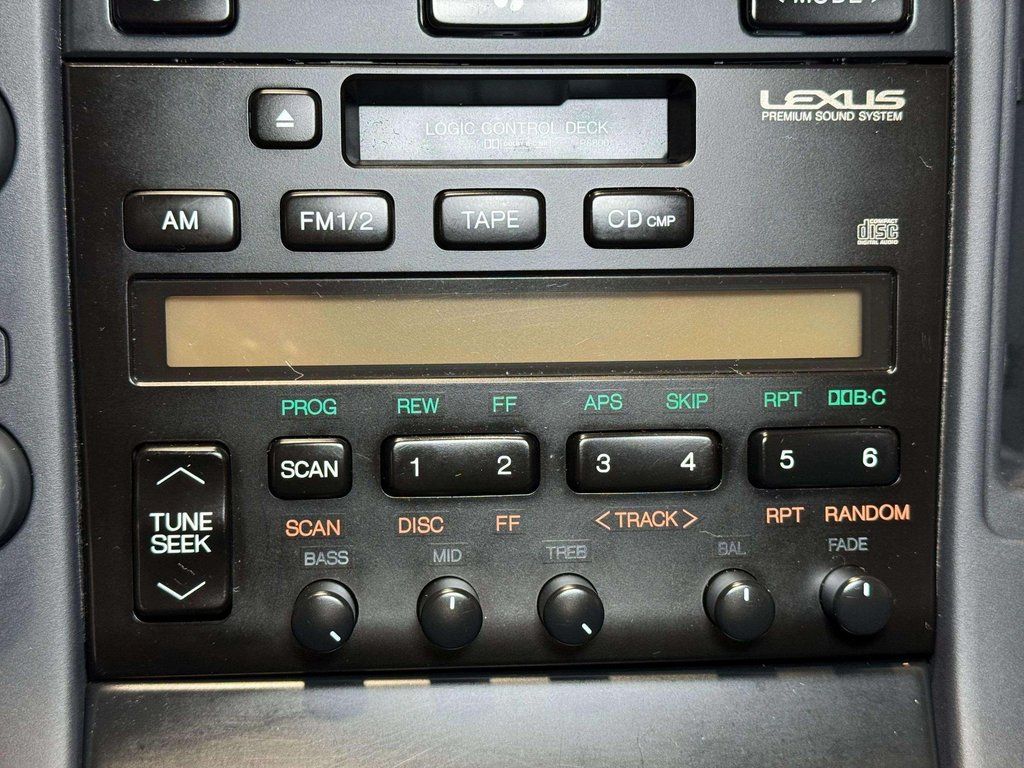 Used 1992 White Lexus 400 image 7