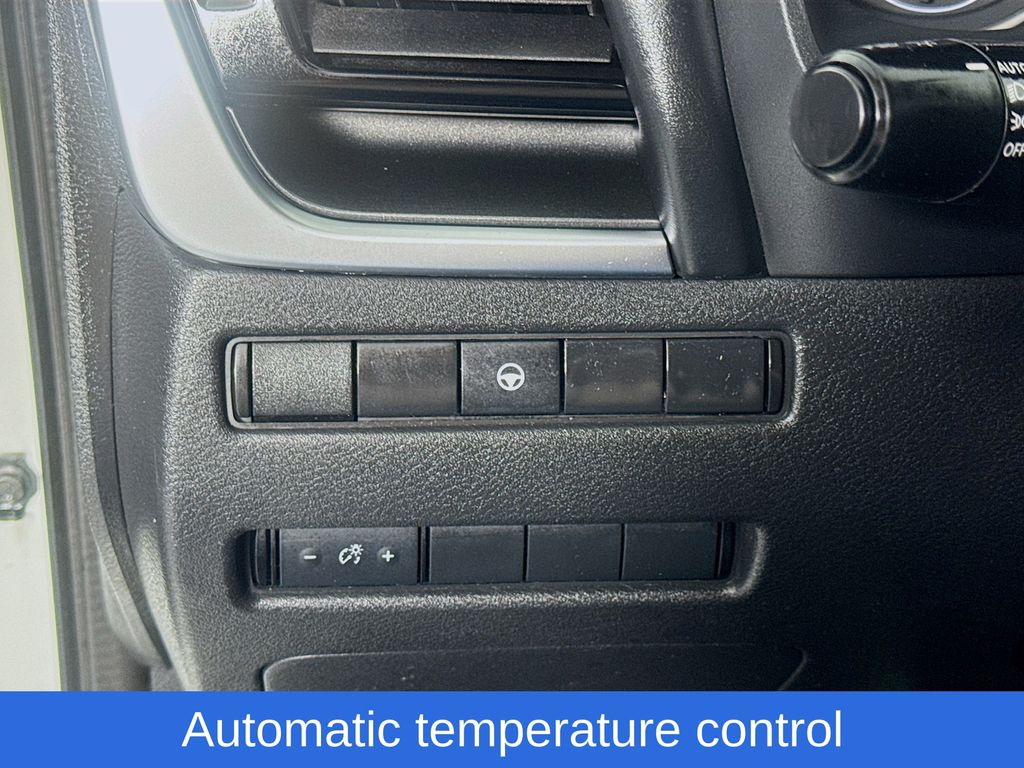 Used Car 2021 Nissan Rogue  Sv For Sale Under $20,000 In Austin, Texas