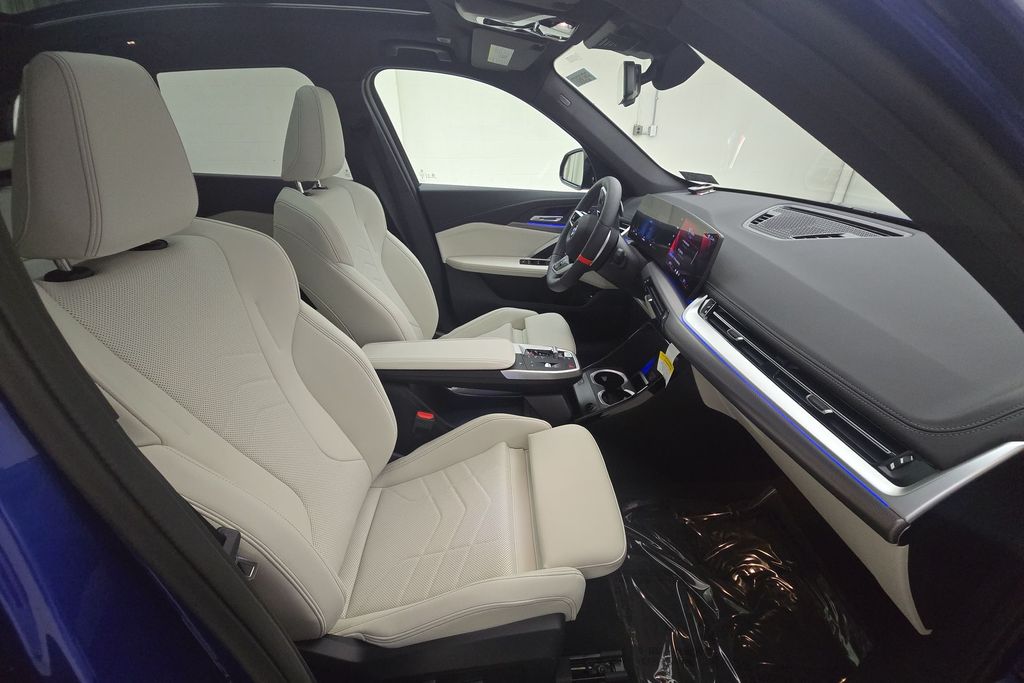 2026 Bmw X1 M35i photo 25