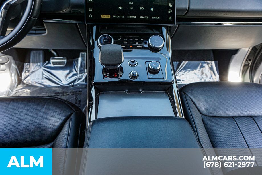 Used 2023 Gray Land Rover SE image 39