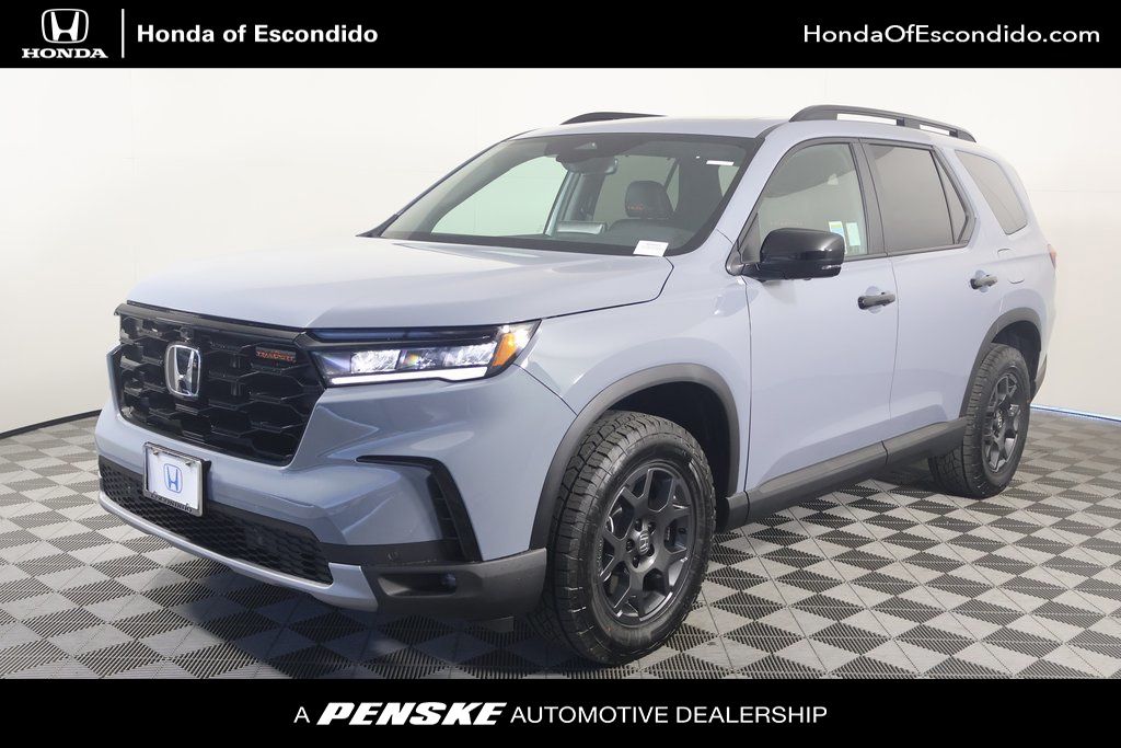 2025 Honda Pilot TrailSport -
                Escondido, CA