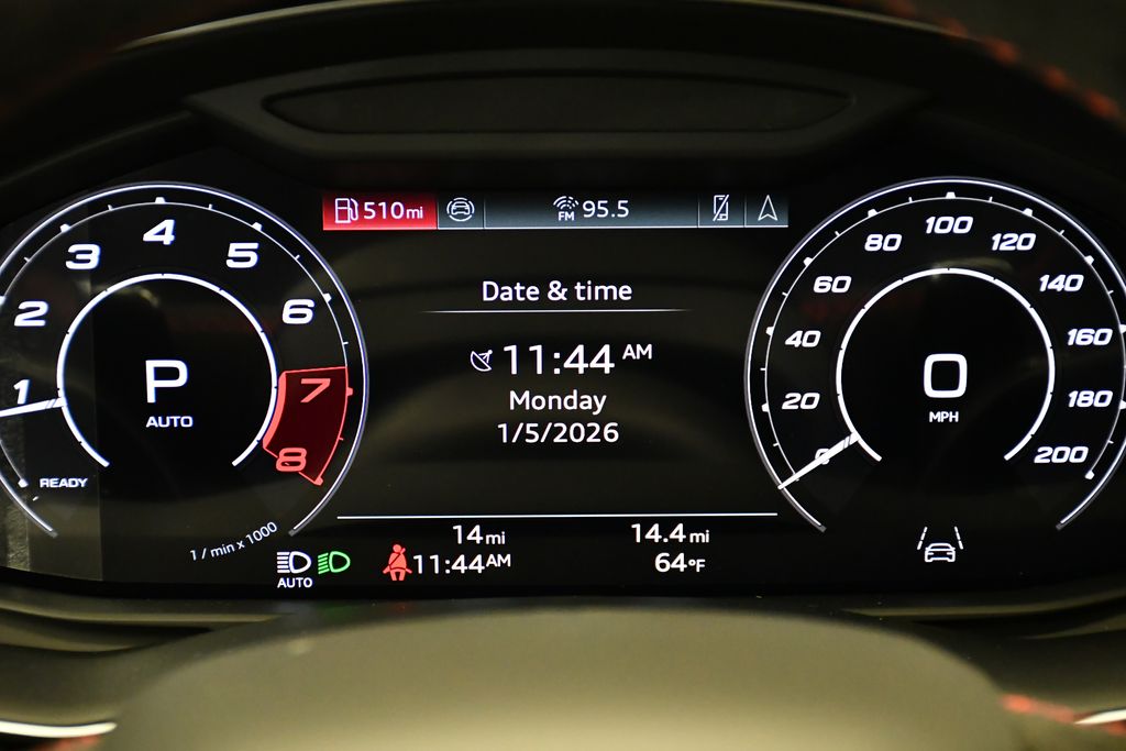 Thumbnail: 2026 Audi RS Q8 - 24