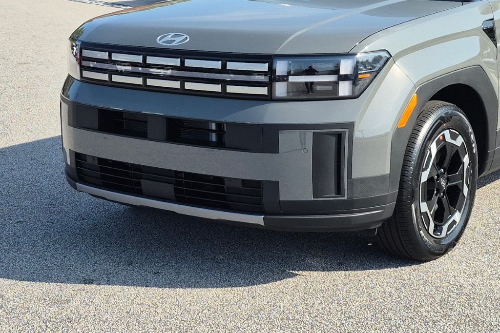New 2027 Gray Hyundai SE image 11