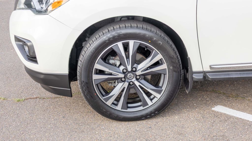 Used 2020 Nissan Pathfinder Platinum 4D Sport Utility