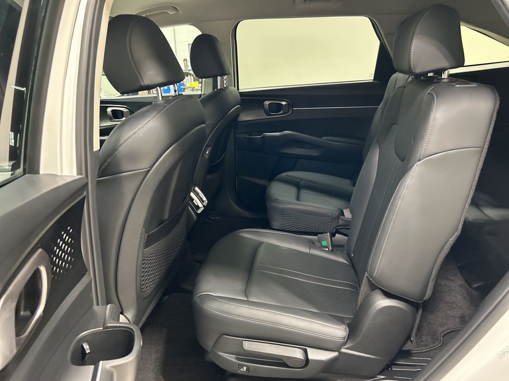 used 2023 Kia Sorento Hybrid car, priced at $32,946