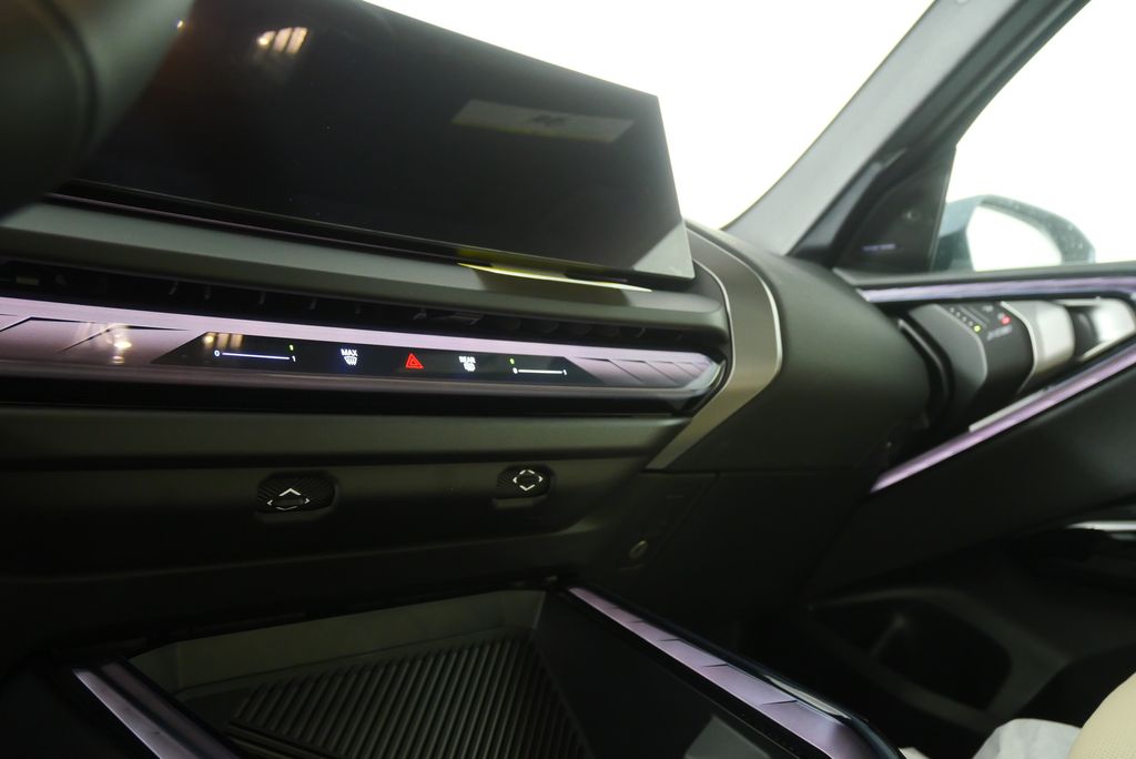 Thumbnail: 2026 BMW X3 - 21