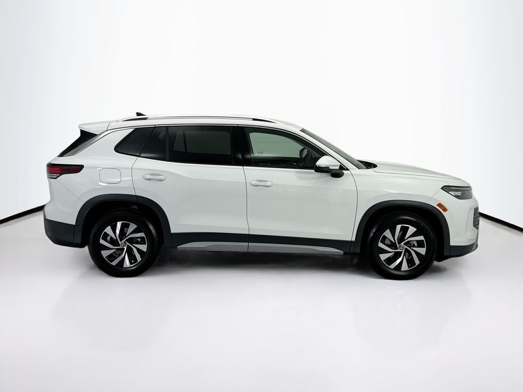 Thumbnail: 2026 Volkswagen Tiguan - 4