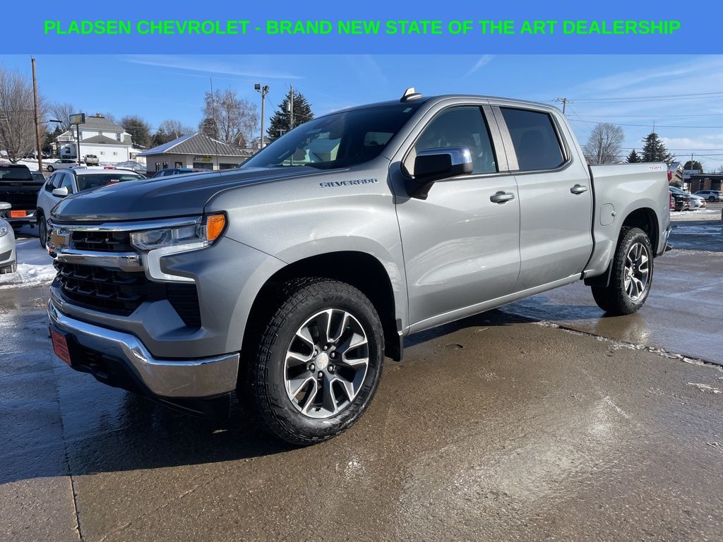 2024 Chevrolet Silverado 1500 LT Crew Cab 4WD