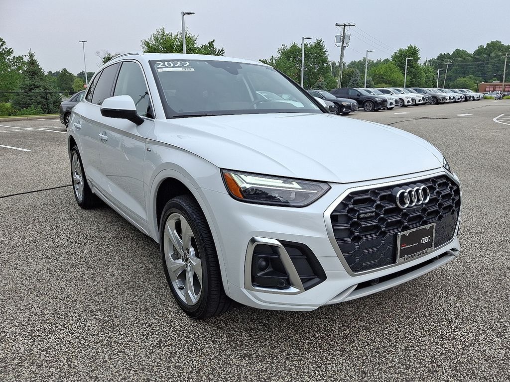 Thumbnail: 2022 Audi Q5 - 3