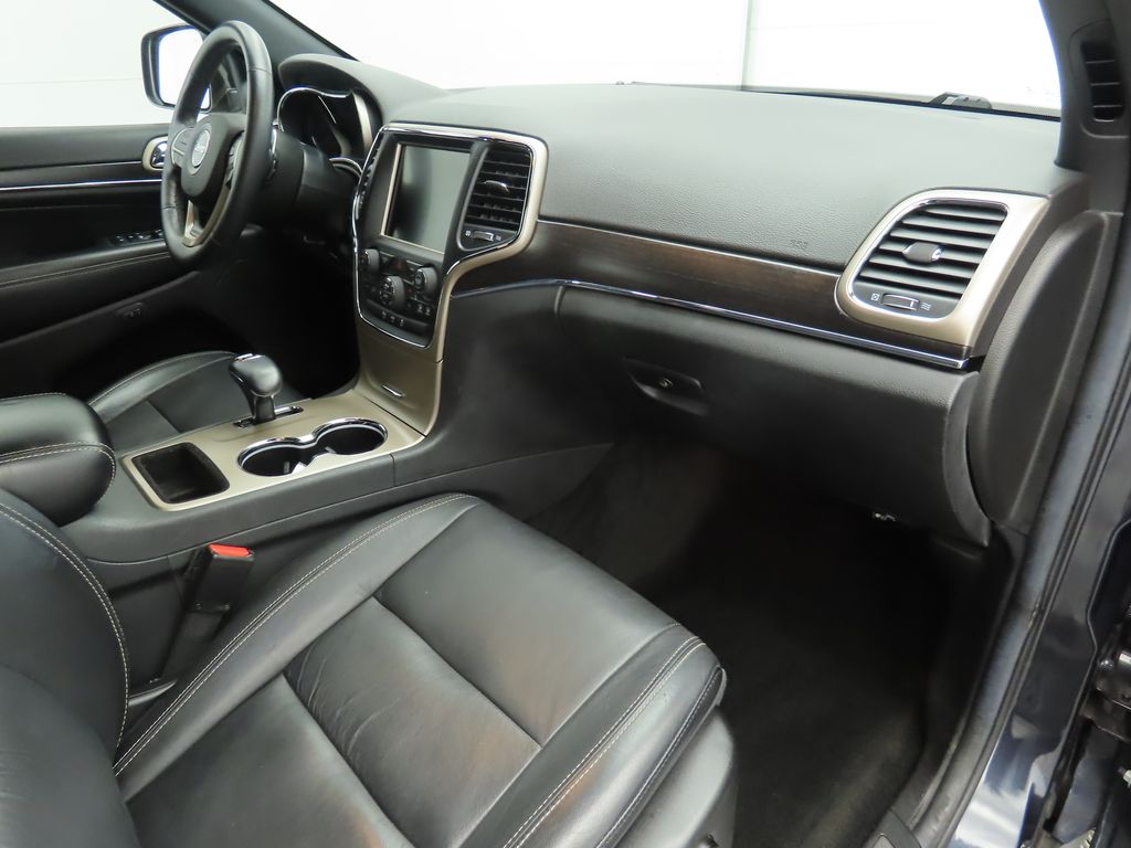 Thumbnail: 2014 Jeep Grand Cherokee - 16