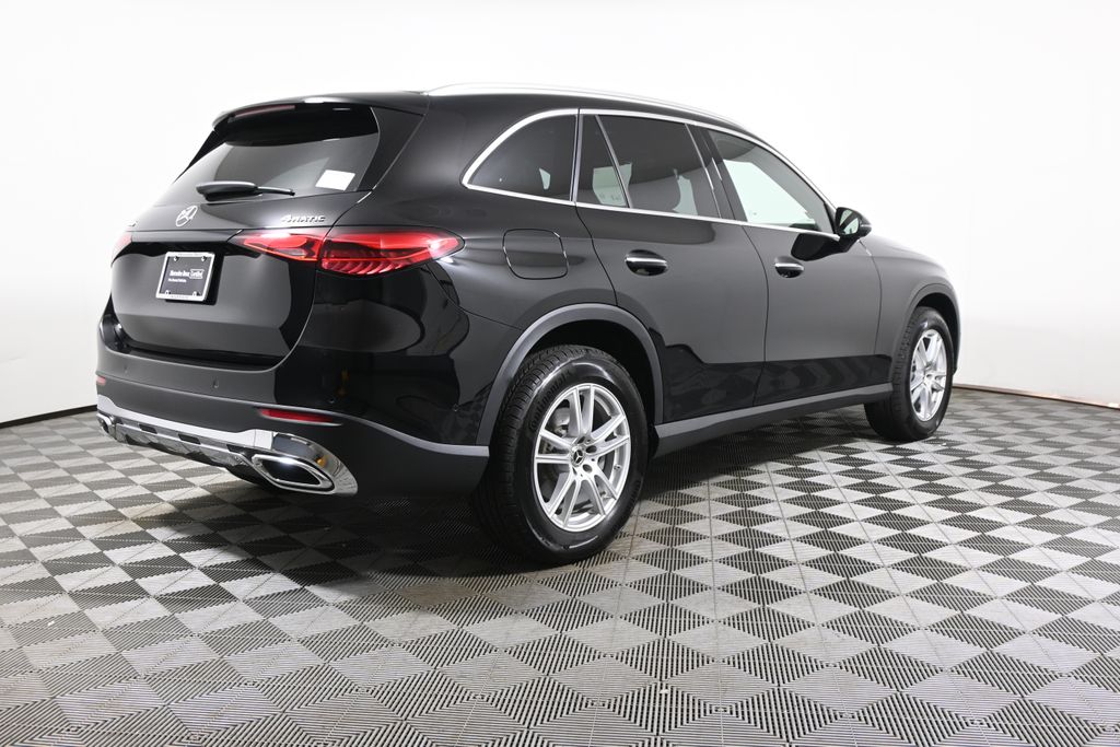 Thumbnail: 2026 Mercedes-Benz GLC - 7
