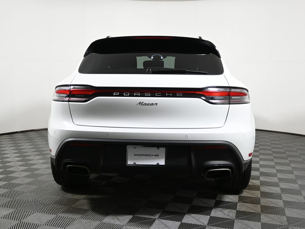 Thumbnail: 2024 Porsche Macan - 6