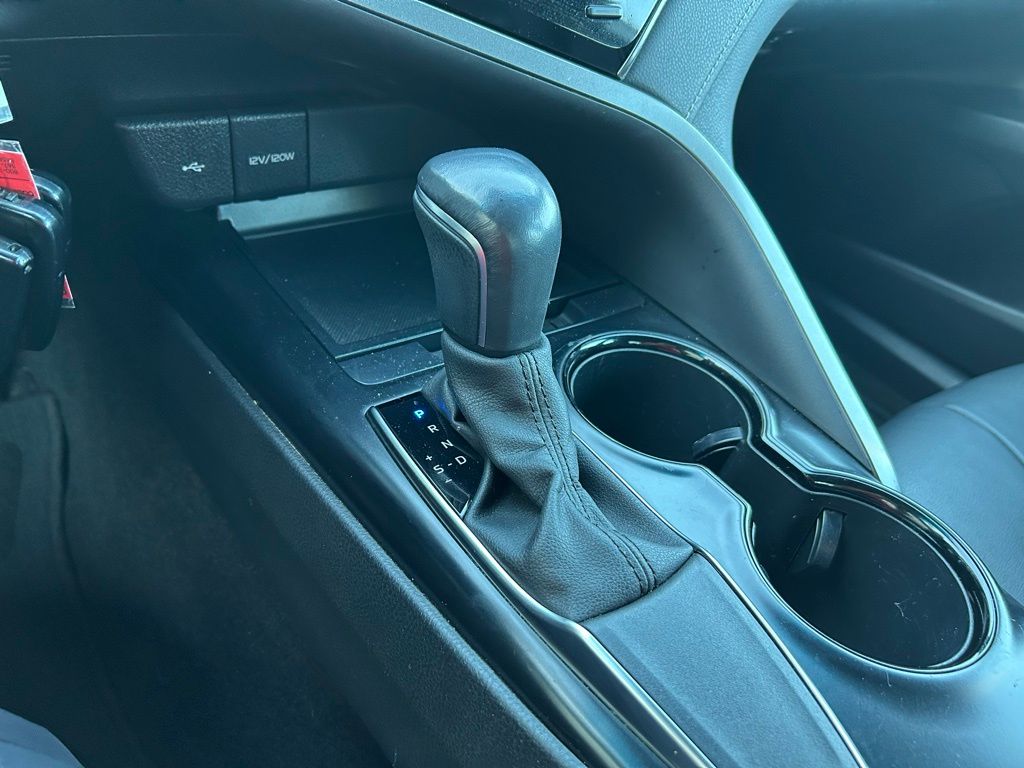Thumbnail: 2020 Toyota Camry - 27