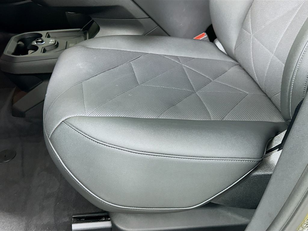 Thumbnail: 2024 BMW iX - 20