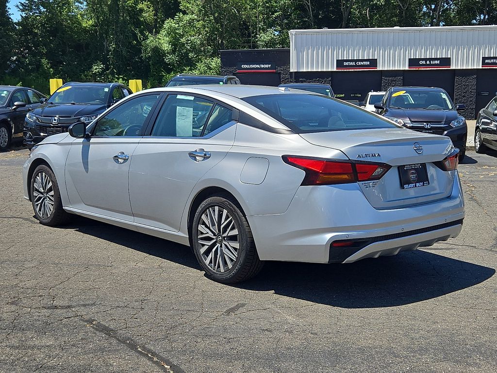2024 Nissan Altima