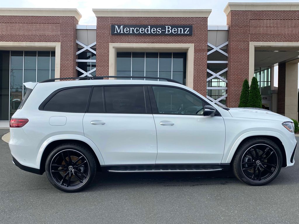 2025 Mercedes-Benz GLS 450 4MATIC 4