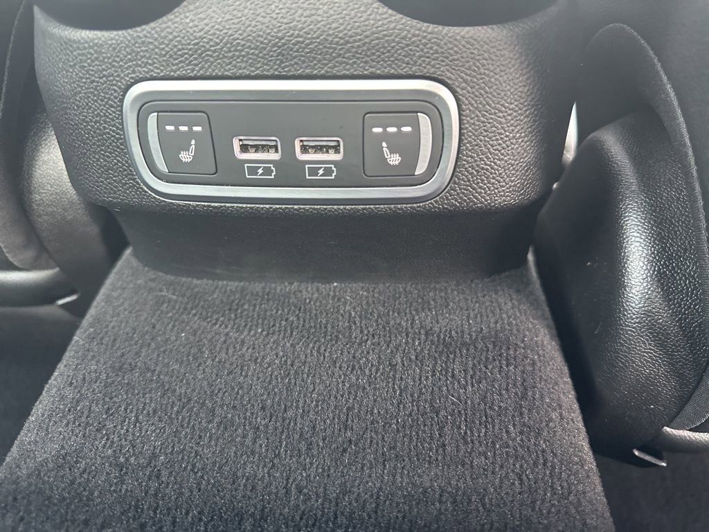 2022 Alfa White Alfa Romeo Giulia Sprint RWD Sedan