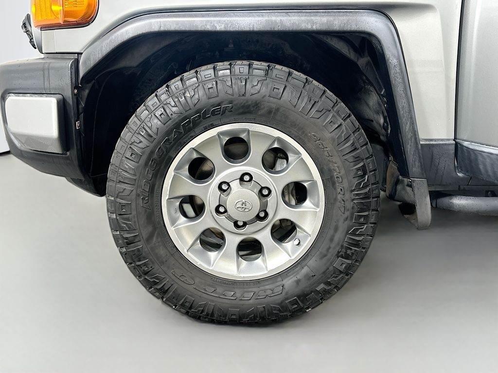 Thumbnail: 2012 Toyota FJ Cruiser - 29