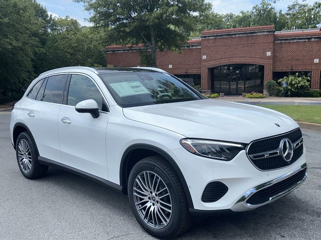 2024 Mercedes-Benz GLC GLC 300 2