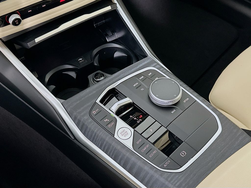 Thumbnail: 2026 BMW 4 Series - 15