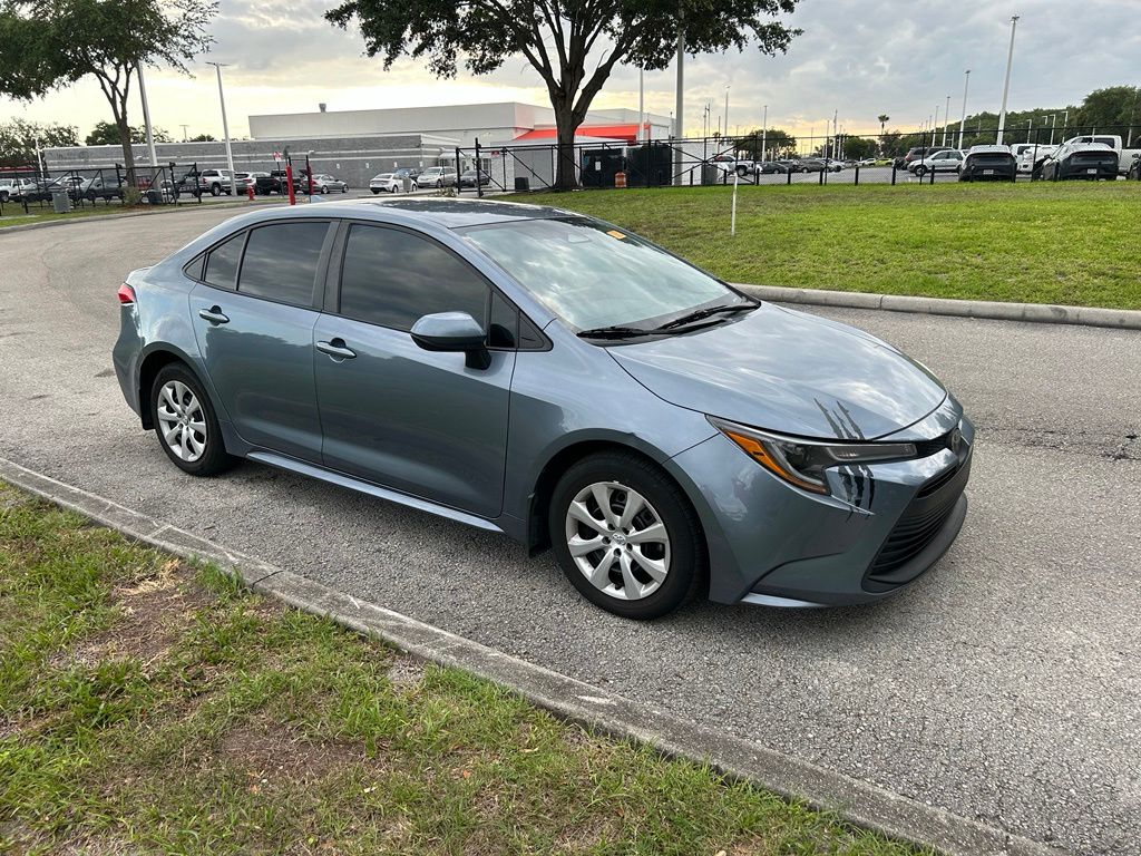 Thumbnail: 2025 Toyota Corolla - 8