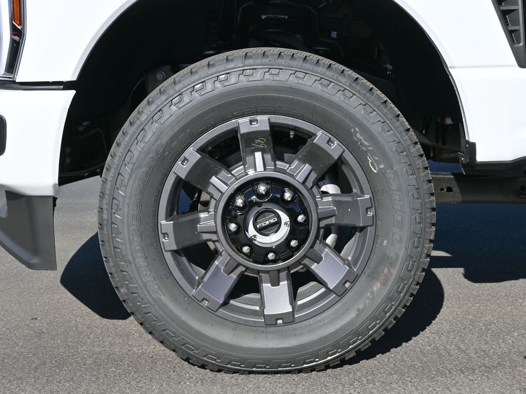 2025 Ford F-350 Super Duty XL