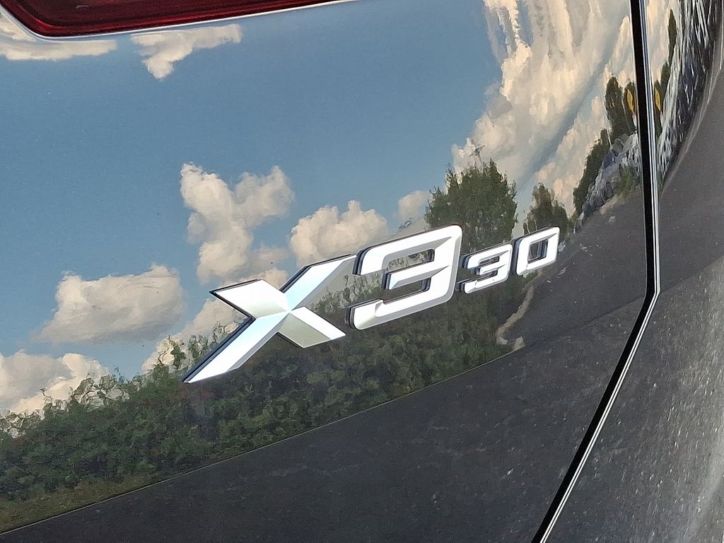 Thumbnail: 2026 BMW X3 - 11