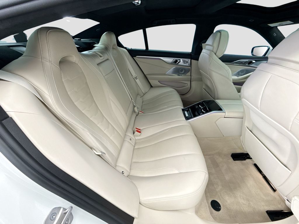 Thumbnail: 2024 BMW 8 Series - 21